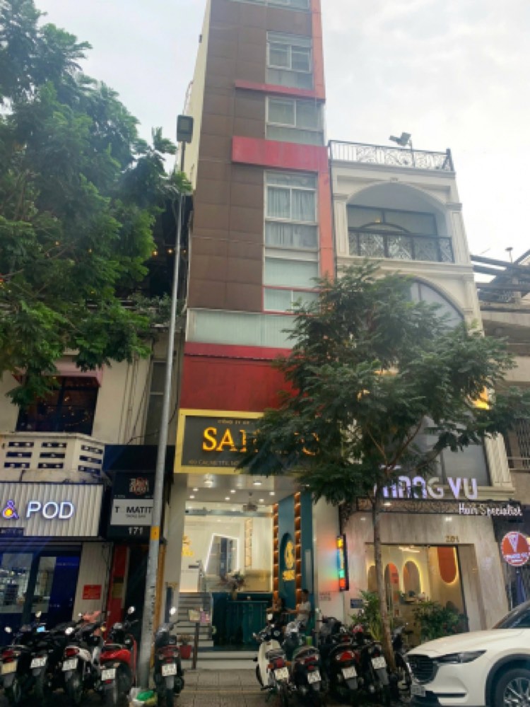 Bán nhà mặt tiền 199 Calmette, Quận 1 - ảnh 1