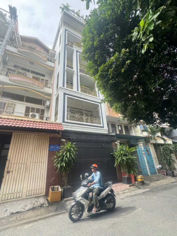Bán nhà hẻm 666 Đường 3 Tháng 2, Quận 10 - ảnh chính