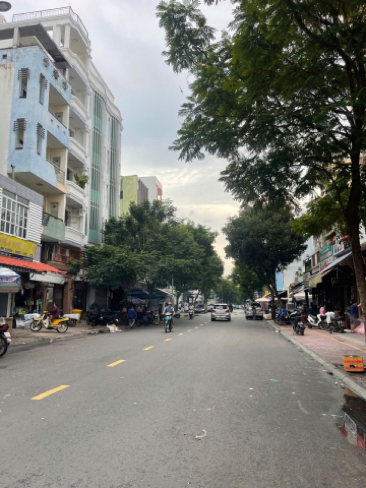 Bán nhà mặt tiền Yersin, Quận 1 - ảnh 1