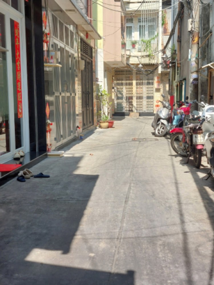 Bán nhà hẻm 277 Nguyễn Chí Thanh, Quận 5 - ảnh 1