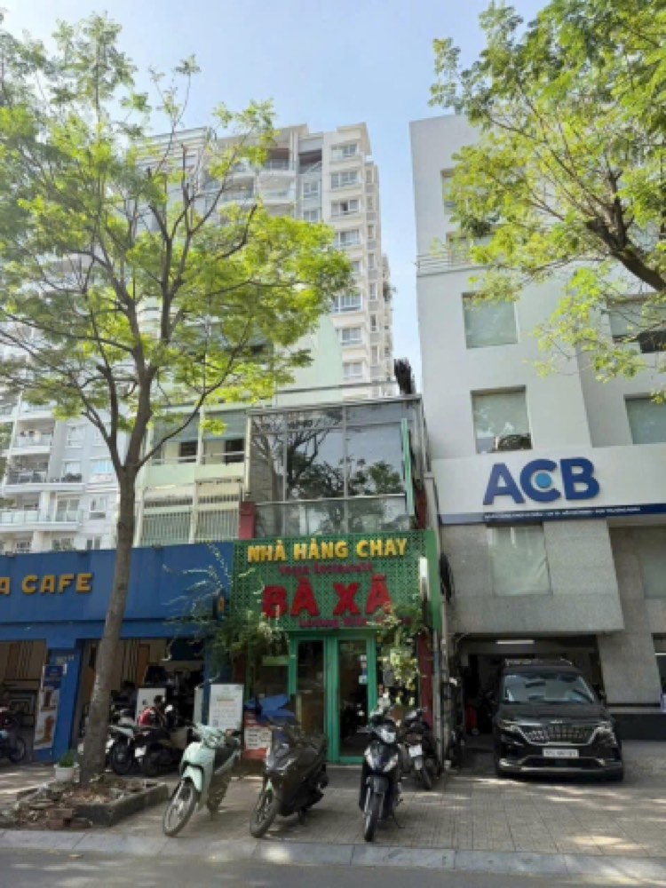 Bán nhà mặt tiền Trương Định, Quận 3