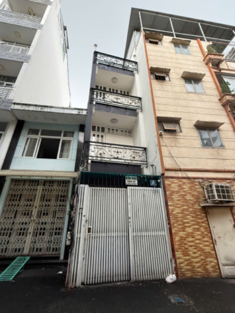 Bán nhà mặt tiền Số 4 Cư Xá Đô Thành, Quận 3