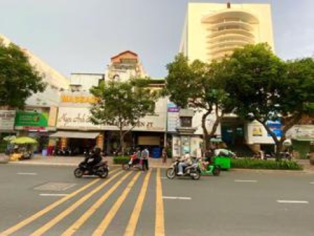 Bán nhà mặt tiền 639-641 Điện Biên Phủ, Quận 3 - ảnh 1