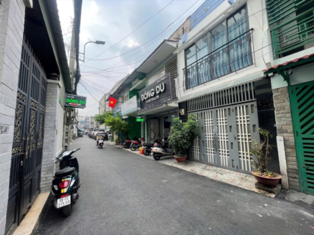 Bán nhà hẻm 595 Cách Mạng Tháng Tám, Quận 10 - ảnh 1