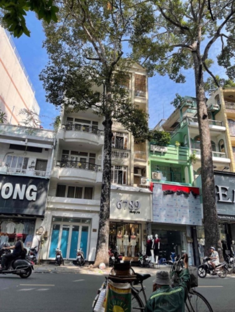 Bán nhà mặt tiền Nguyễn Trãi, Quận 5 - ảnh 1