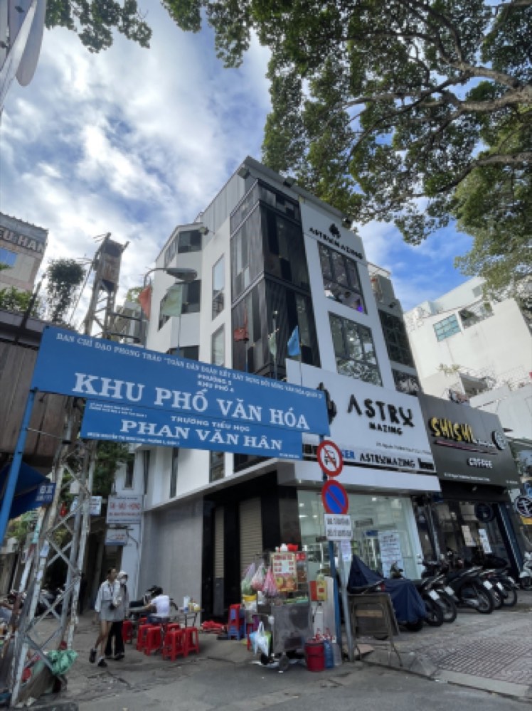 Bán nhà mặt tiền Nguyễn Thị Minh Khai, Quận 3 - ảnh 1