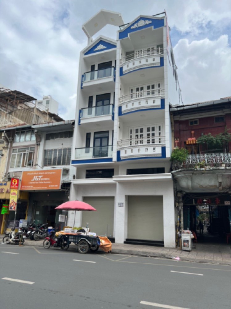 Bán nhà mặt tiền 208-210 Trần Hưng Đạo, Quận 5 - ảnh 1