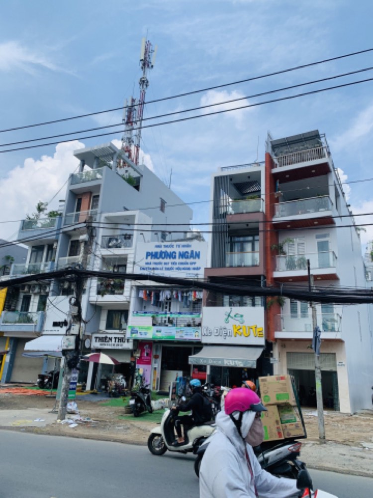 Bán nhà mặt tiền Cách Mạng Tháng Tám, Quận 10 - ảnh 1