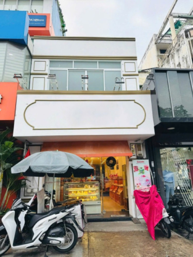 Bán nhà mặt tiền Cộng Hòa, Tân Bình