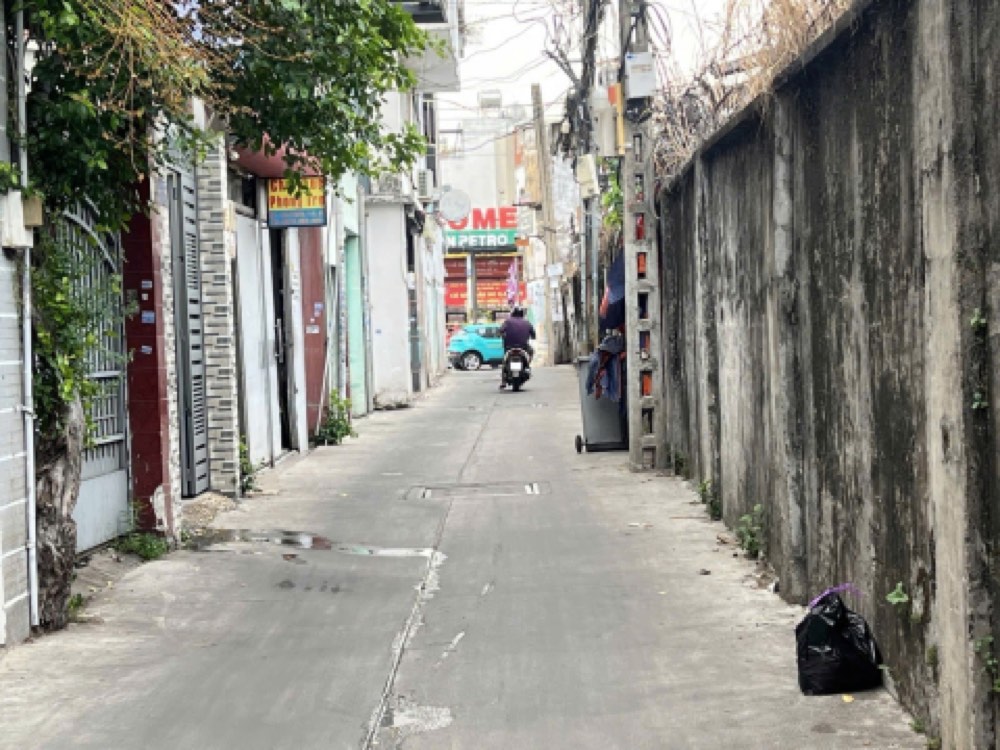 Bán nhà hẻm 595 Cách Mạng Tháng Tám, Quận 10 - ảnh 1