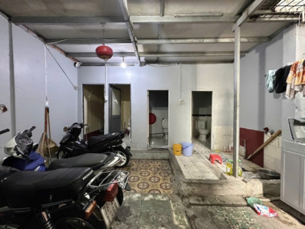 Bán nhà hẻm 1014 Cách Mạng Tháng Tám, Tân Bình - ảnh chính