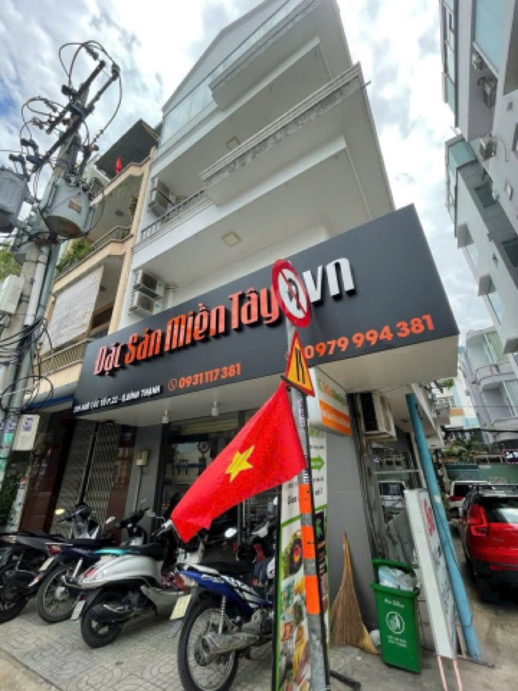 Bán nhà mặt tiền Ngô Tất Tố, Bình Thạnh - ảnh 1