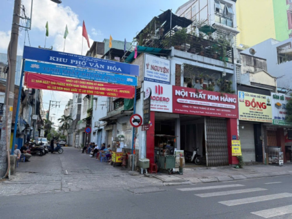Bán nhà mặt tiền Bạch Đằng, Bình Thạnh