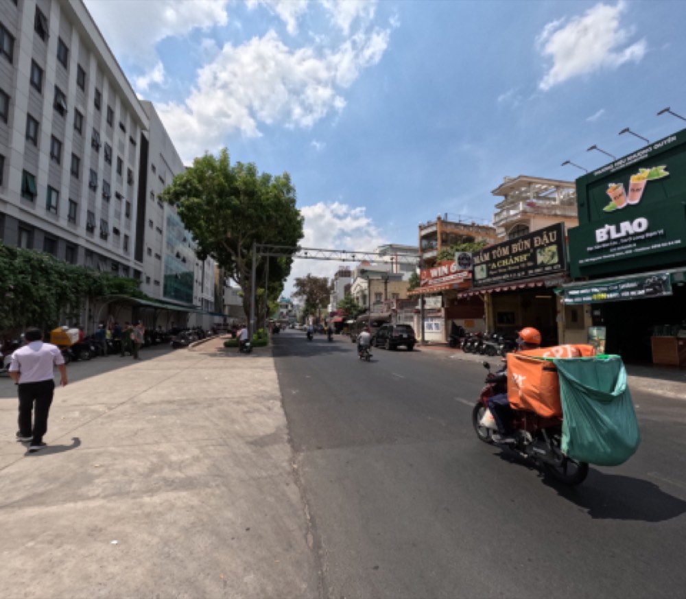 Bán nhà mặt tiền Nguyễn Thượng Hiền, Quận 10 - ảnh 1