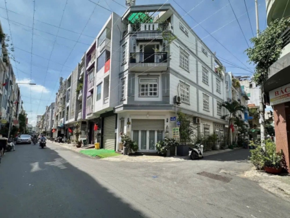 Bán nhà mặt tiền Hoa Lan, Phú Nhuận