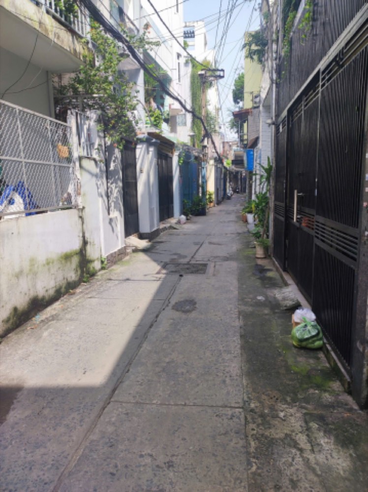 Bán nhà hẻm 18 Trần Quang Diệu, Quận 3 - ảnh 1