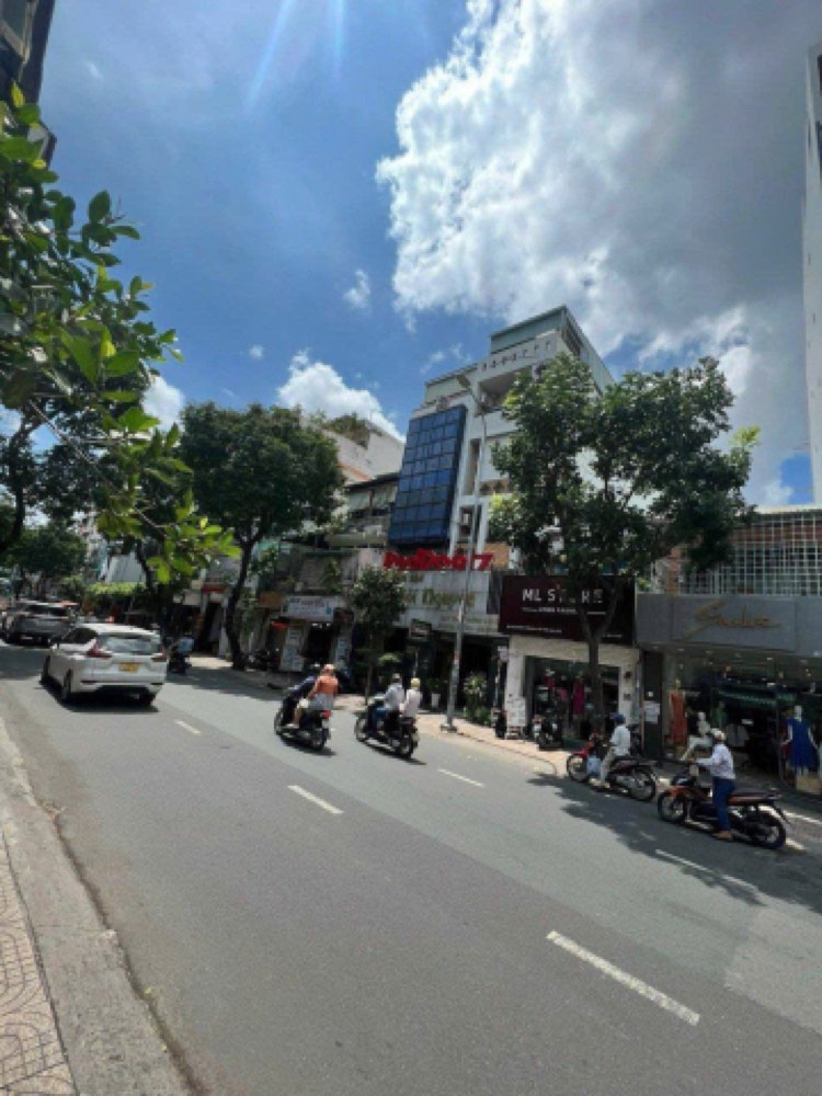 Bán nhà mặt tiền Lý Chính Thắng, Quận 3 - ảnh chính