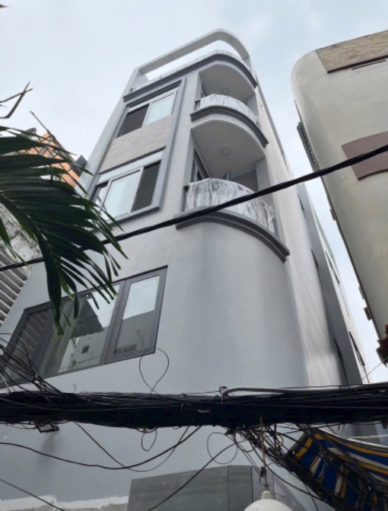 Bán nhà hẻm 4 Trần Quang Khải, Quận 1 - ảnh 1