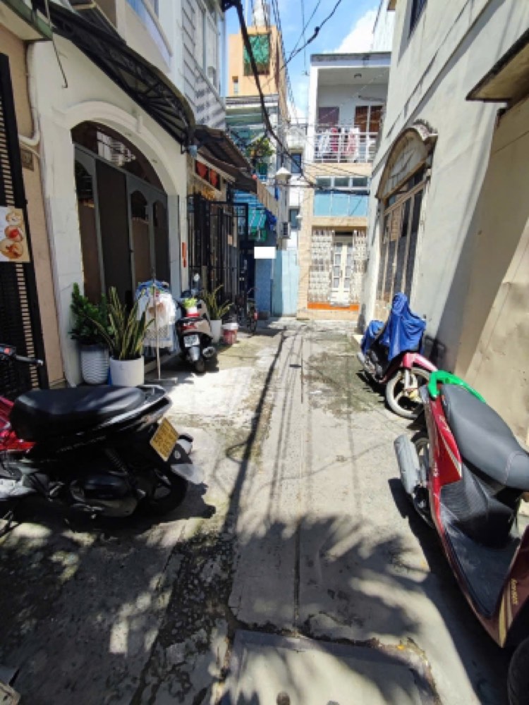 Bán nhà hẻm 129 Nguyễn Trãi, Quận 5 - ảnh 1