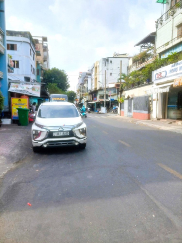 Bán nhà mặt tiền Nguyễn Tiểu La, Quận 10 - ảnh chính