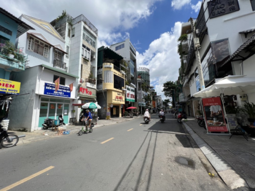 Bán nhà mặt tiền 23-23A Trần Khắc Chân, Quận 1 - ảnh 1
