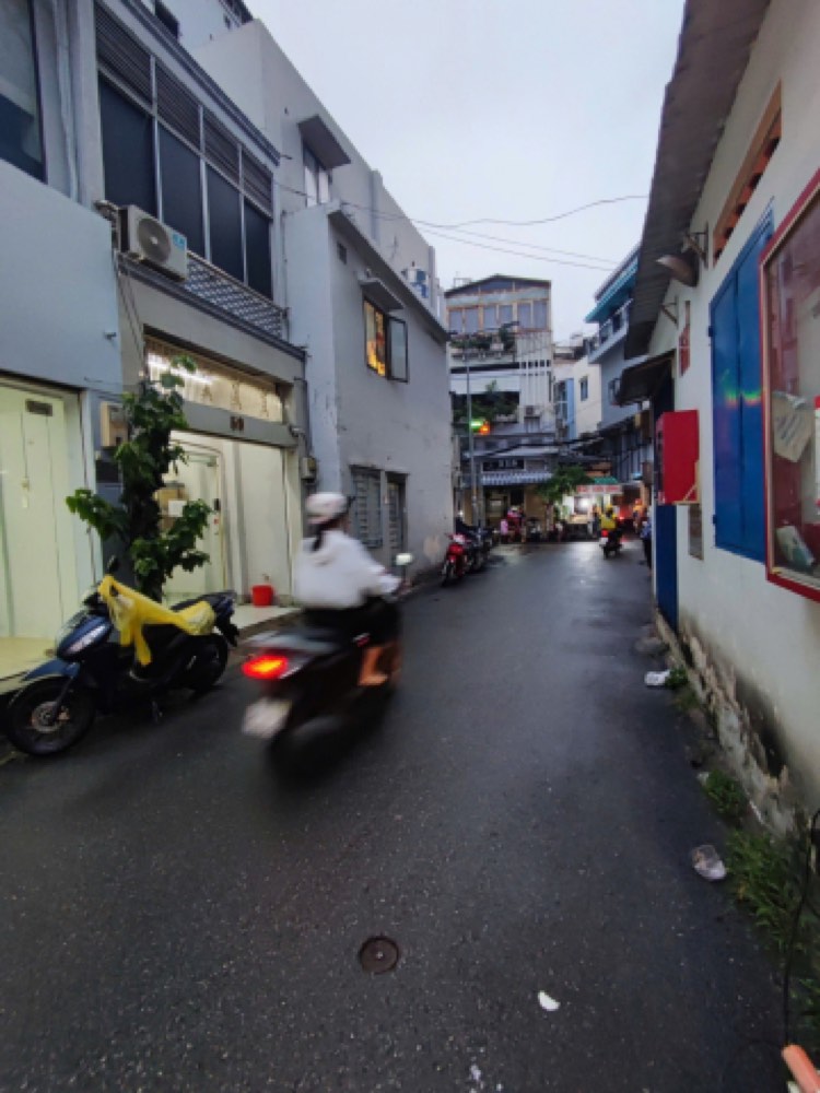 Bán nhà mặt tiền Nguyễn Hiền, Quận 3 - ảnh 1