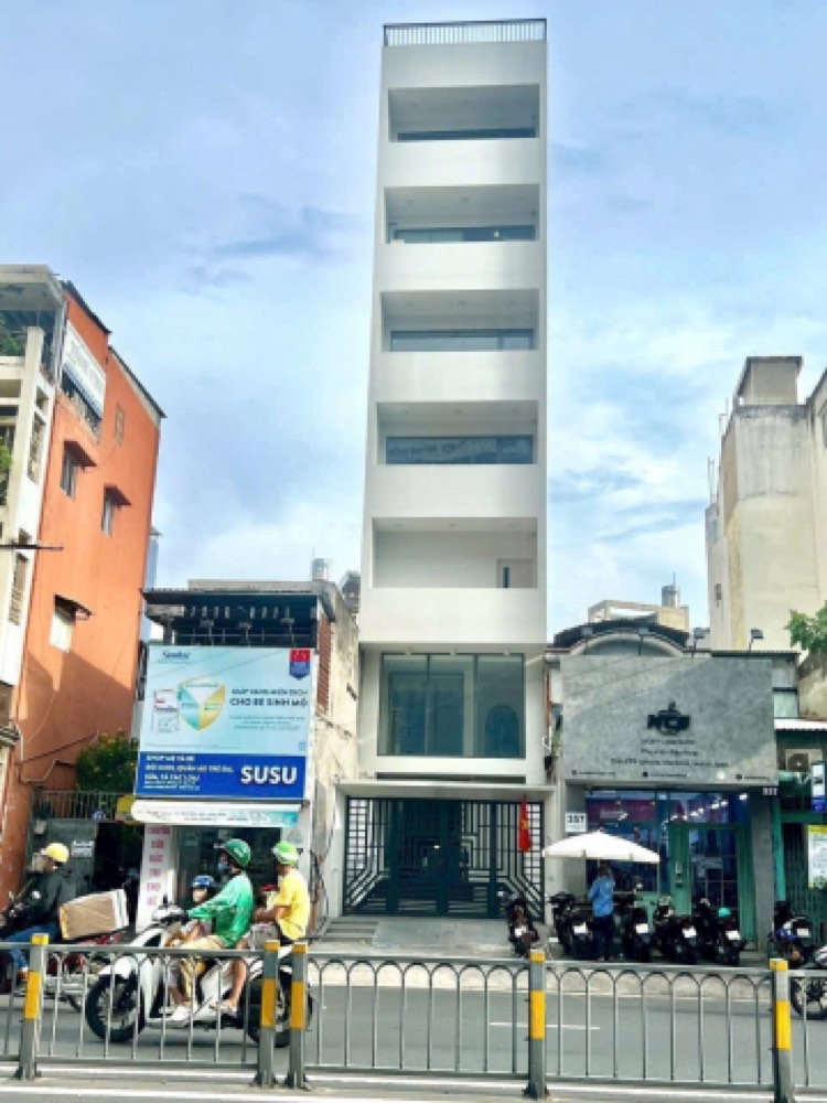Bán nhà mặt tiền 355 Lý Thái Tổ, Quận 10