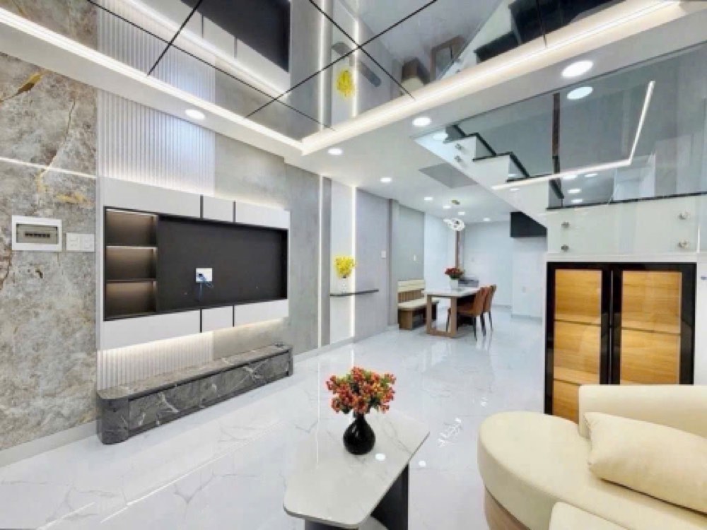 Bán nhà hẻm 118 Hoàng Văn Thụ, Tân Bình