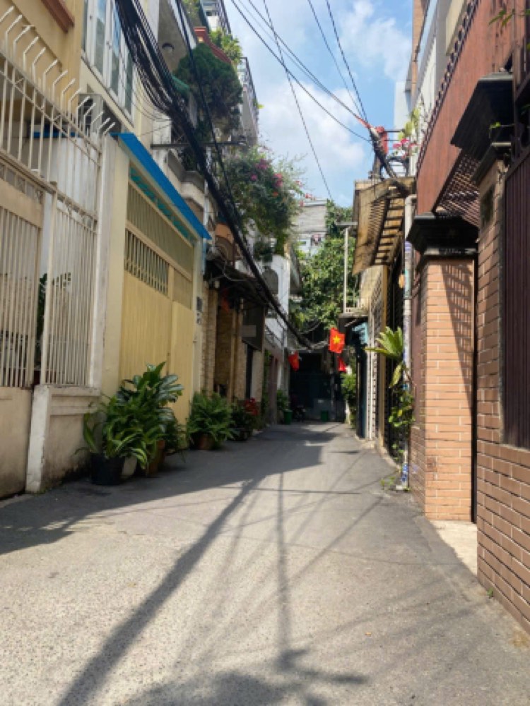 Bán nhà hẻm 18 Nguyễn Cửu Vân, Bình Thạnh - ảnh 1