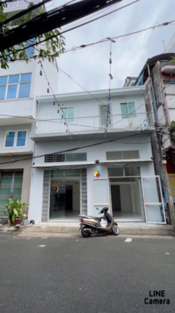 Bán nhà hẻm 658 Cách Mạng Tháng Tám, Quận 3 - ảnh 1