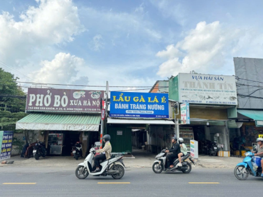 Bán nhà mặt tiền 143-143A Ung Văn Khiêm, Bình Thạnh - ảnh 1