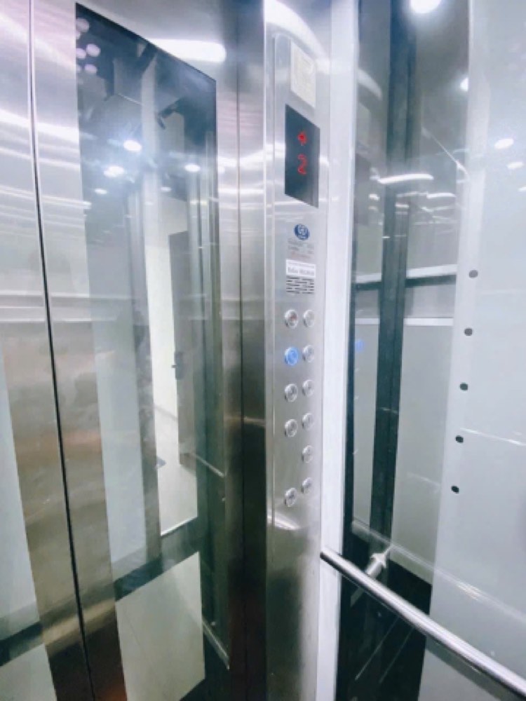 Bán nhà mặt tiền Nguyễn Trung Trực, Bình Thạnh - ảnh 1