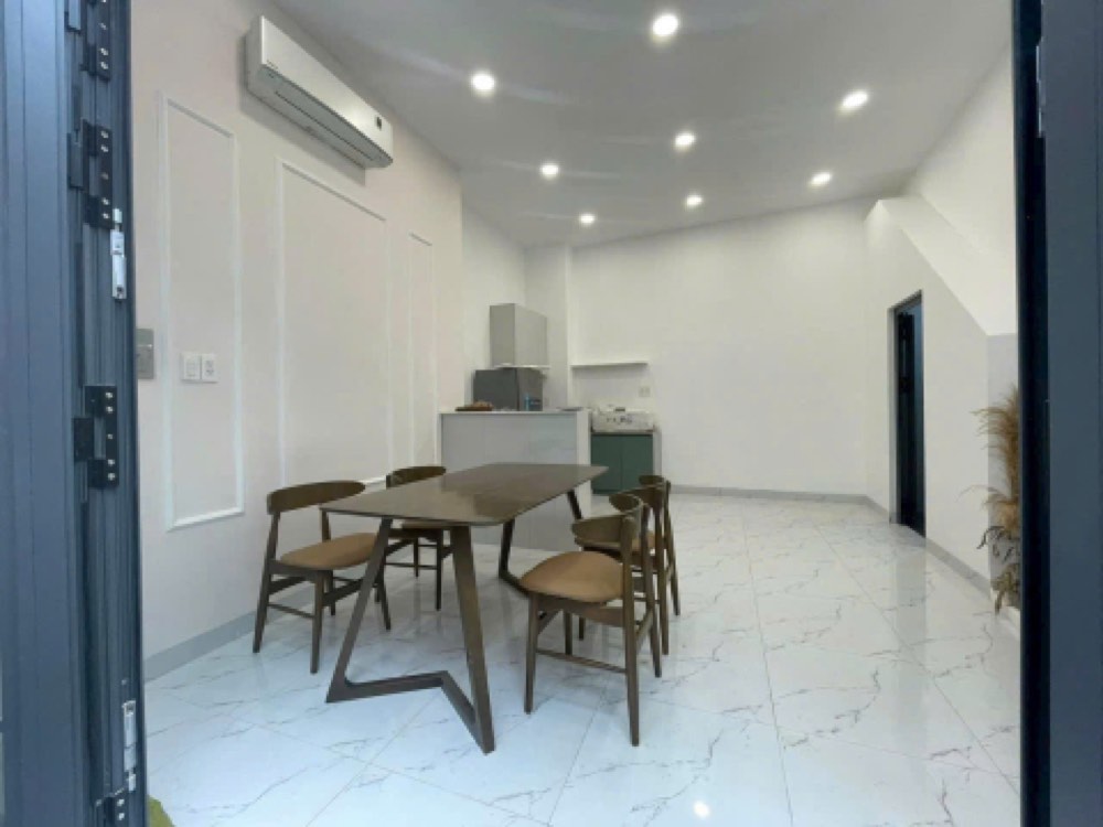 Bán nhà hẻm 666 Đường 3 Tháng 2, Quận 10 - ảnh chính