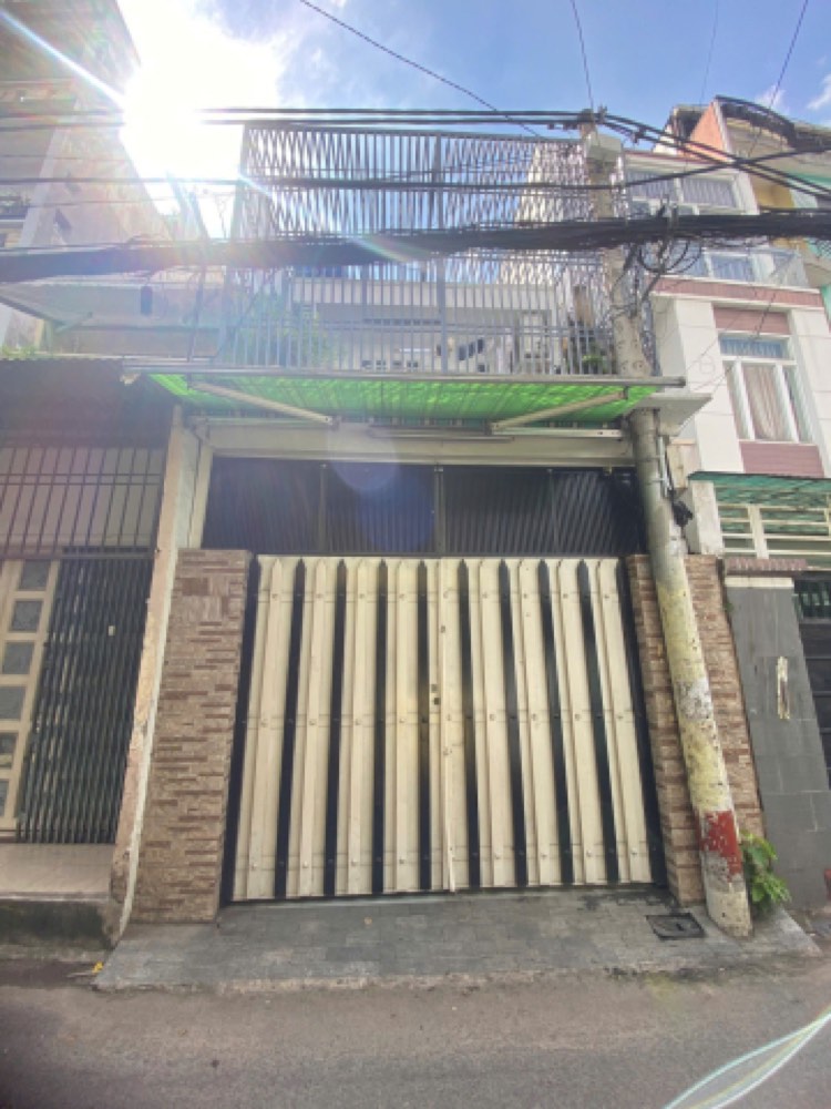 Bán nhà hẻm 1036 Cách Mạng Tháng Tám, Tân Bình - ảnh 1