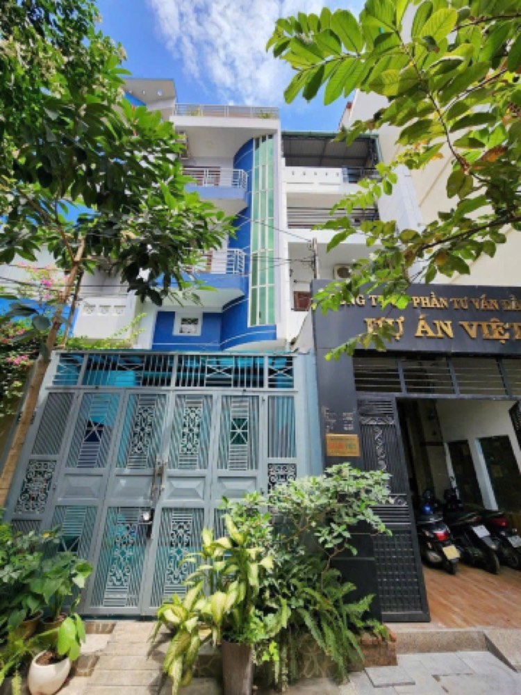 Bán nhà hẻm đường Mai Thị Lựu, Quận 1 - ảnh 1