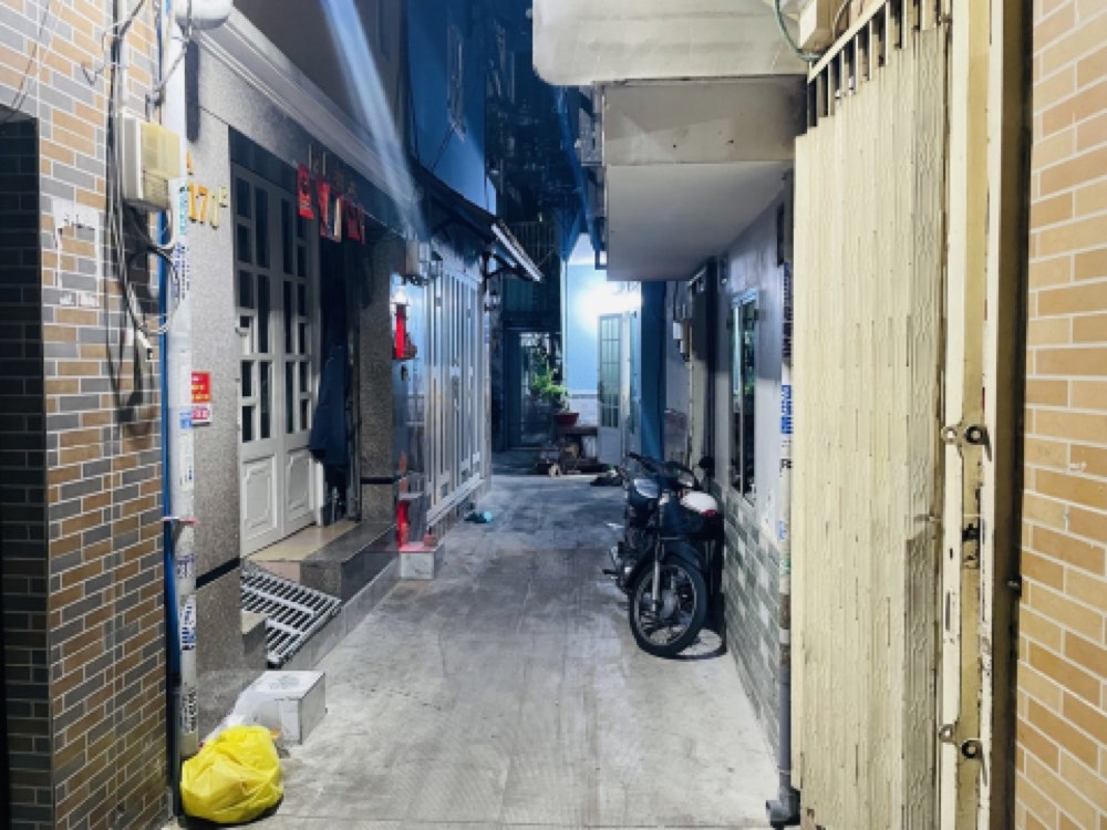 Bán nhà hẻm 493A Cách Mạng Tháng Tám, Quận 10 - ảnh 1