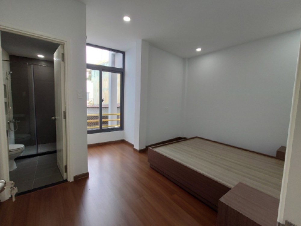 Bán nhà hẻm 266 Nguyễn Tri Phương, Quận 10 - ảnh 1