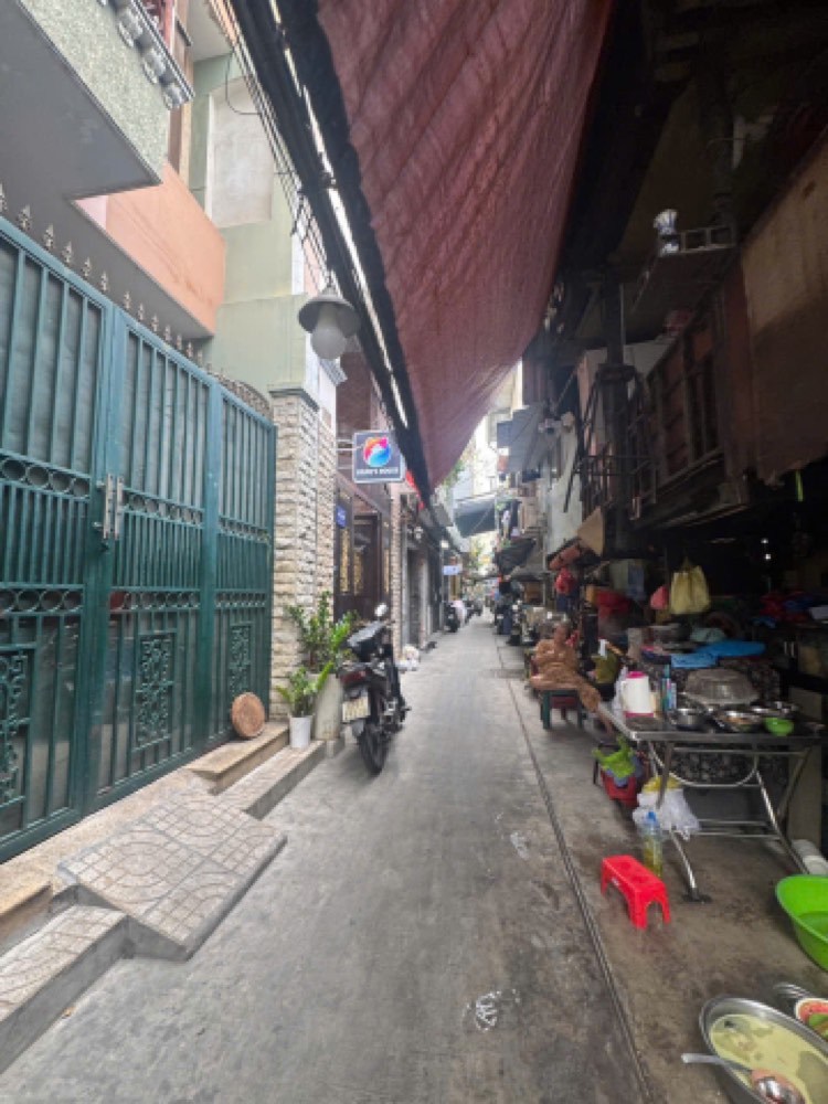 Bán nhà hẻm 24 Thủ Khoa Huân, Quận 1 - ảnh 1