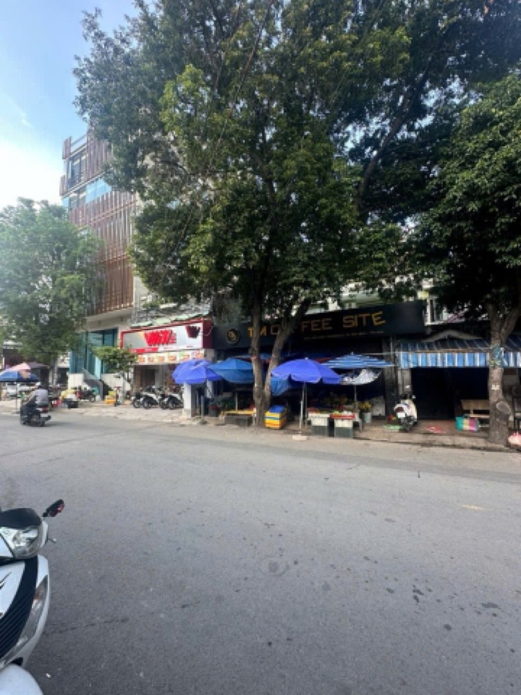 Bán nhà mặt tiền 24A Lam Sơn, Tân Bình - ảnh chính