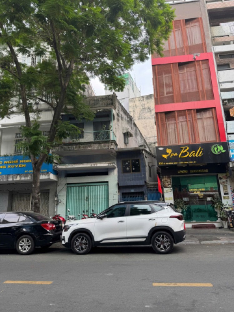 Bán nhà mặt tiền 129-131A Lê Thị Hồng Gấm, Quận 1 - ảnh 1