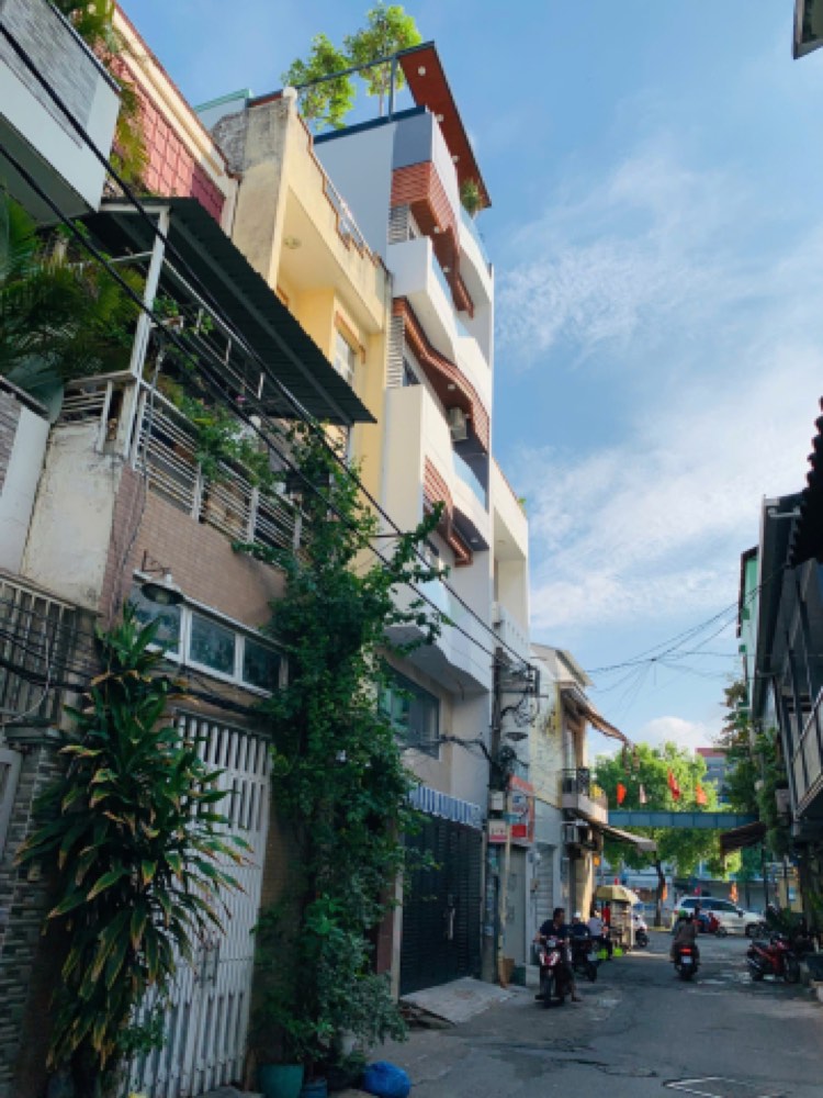 Bán nhà mặt tiền Hoàng Sa, Tân Bình - ảnh 1