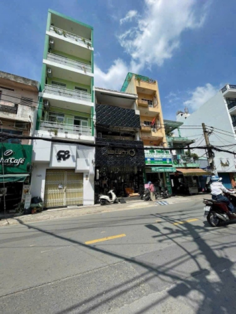 Bán nhà mặt tiền Huỳnh Văn Bánh, Phú Nhuận - ảnh 1