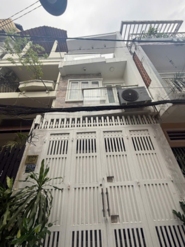 Bán nhà mặt tiền Trường Sa, Quận 3 - ảnh 1
