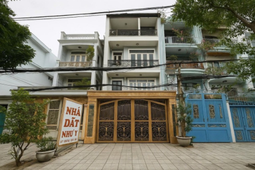Bán nhà mặt tiền Đặng Thùy Trâm, Bình Thạnh