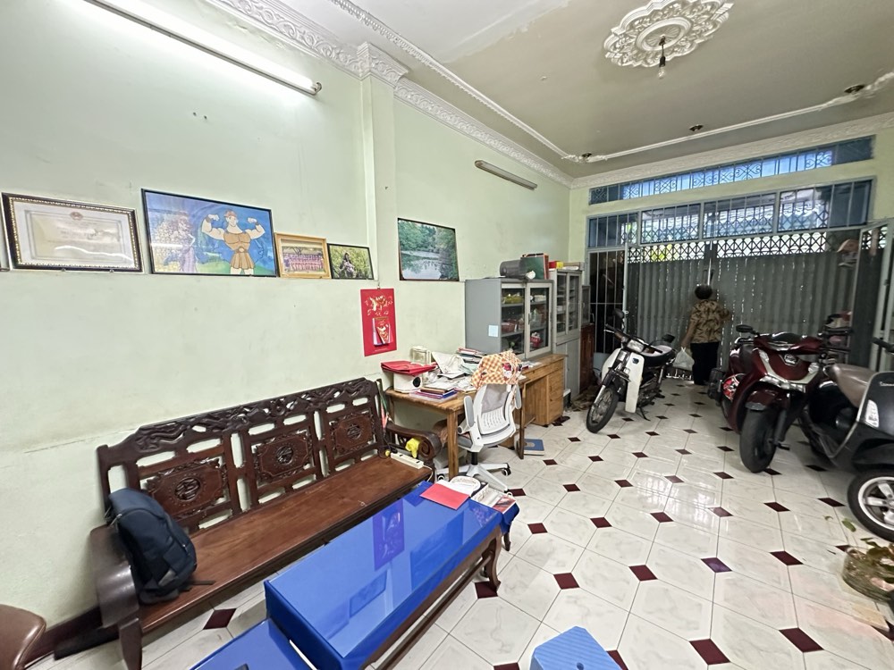 Bán nhà hẻm đường Võ Văn Kiệt, Quận 1