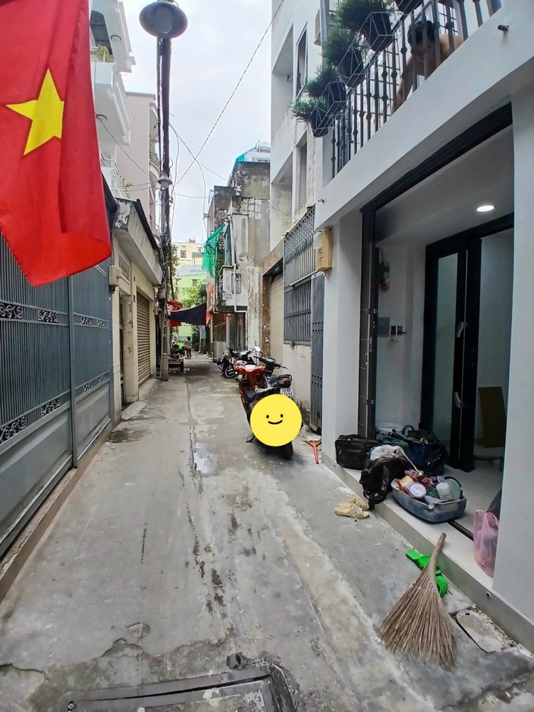 Bán nhà hẻm 414 Cách Mạng Tháng 8, Quận 3