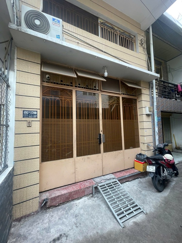 Bán nhà đường Cách Mạng Tháng Tám, Quận 10