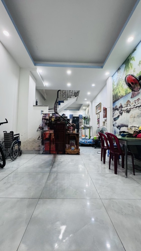 Bán nhà hẻm 161 Cô Giang, Quận 1