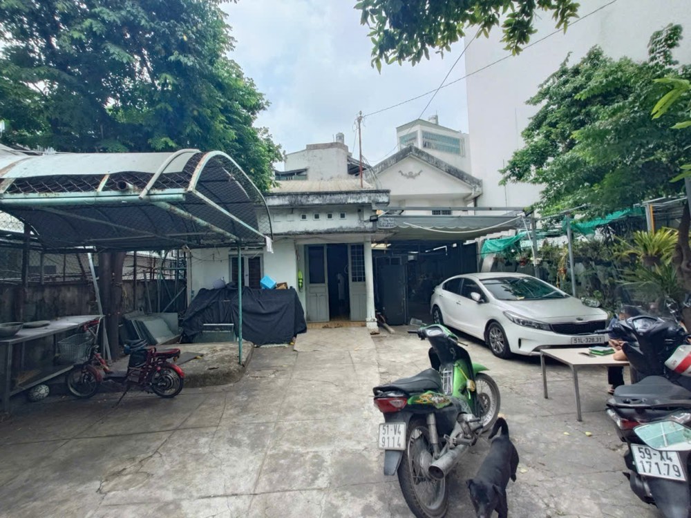 Bán biệt thự mặt tiền Quang Định, Gò Vấp