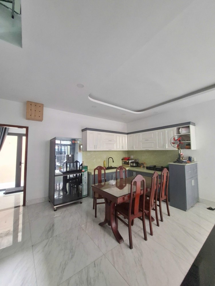 Bán nhà đường Cách Mạng Tháng Tám, Quận 3
